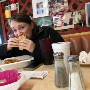 Meet your Posher, Samantha